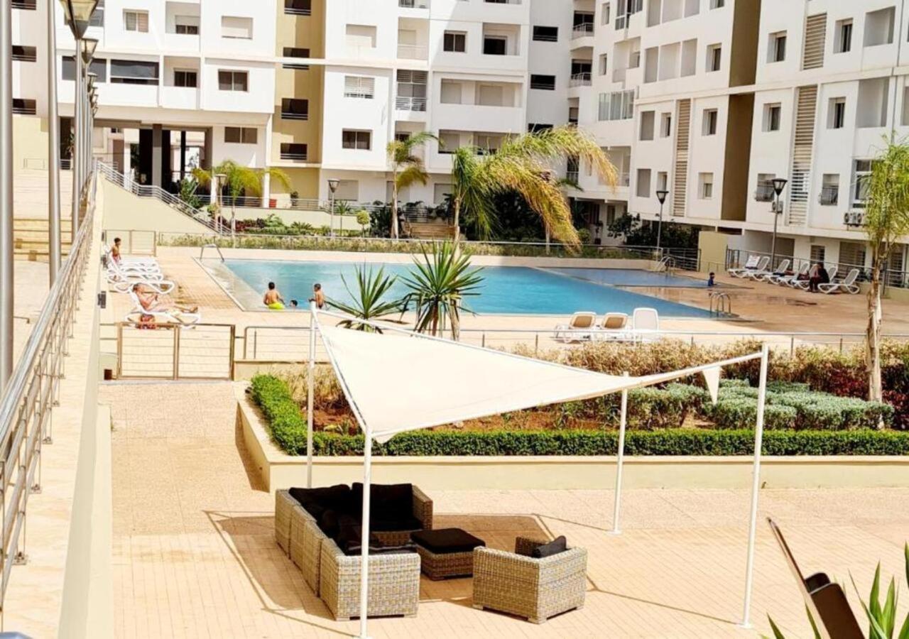 Splendide Avec Piscine A Apartment